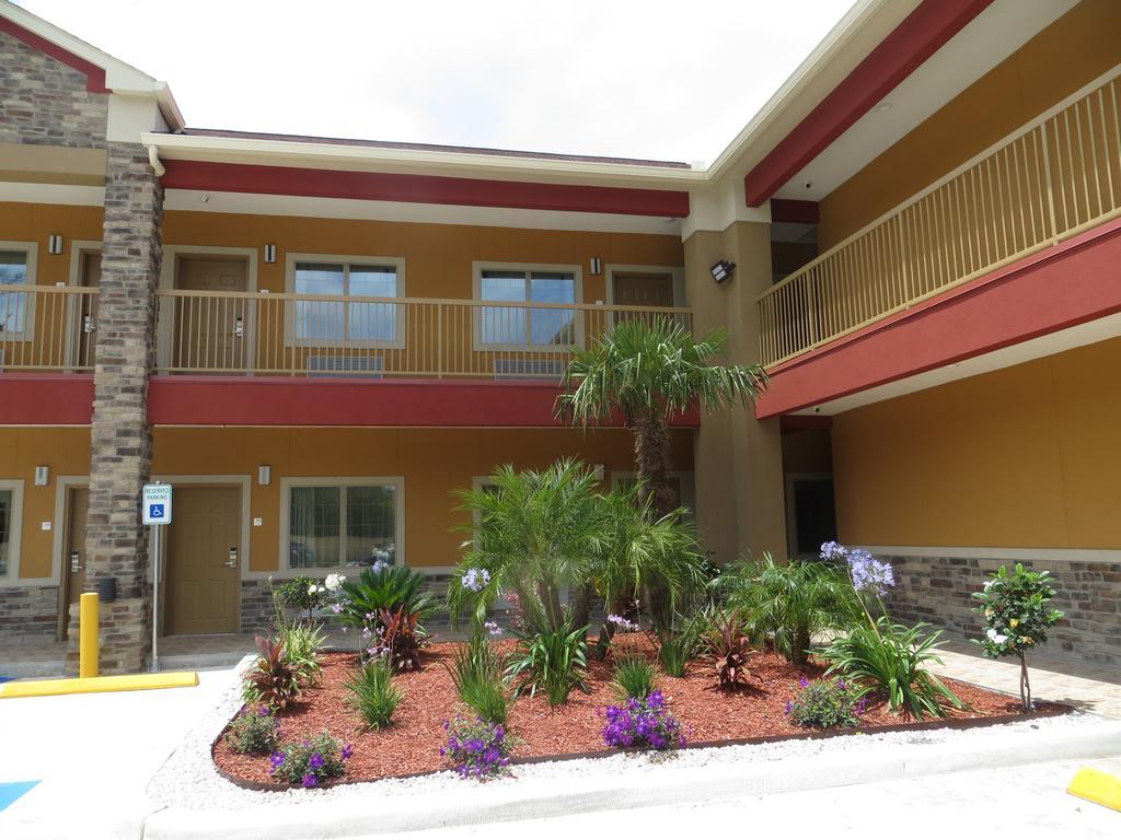 Hotel Econo & Nw-cy-fair 2*